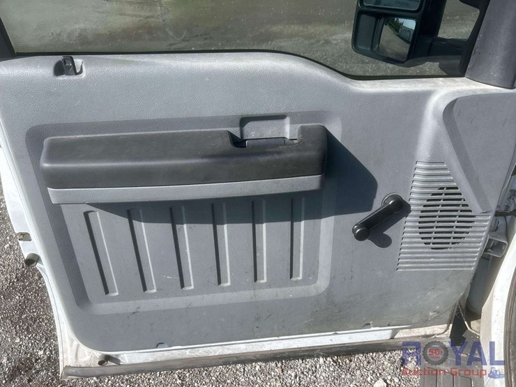2011-ford-f250-image-13