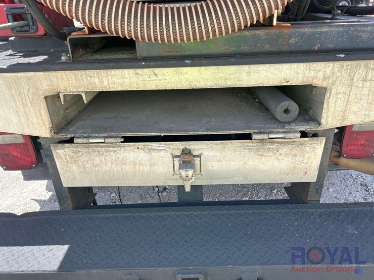2017-ford-f550-image-29