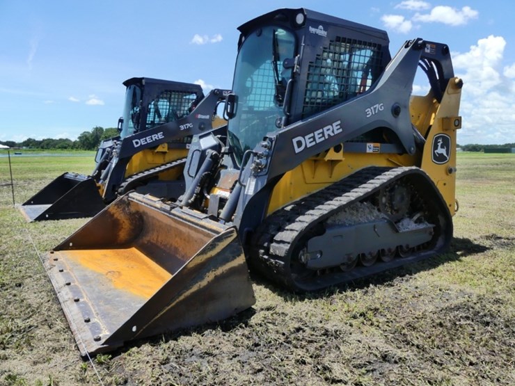 deere-317g-image-2