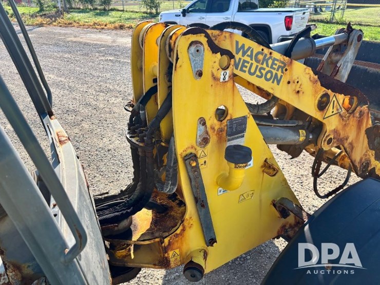 2014-wacker-neuson-wl36-image-43
