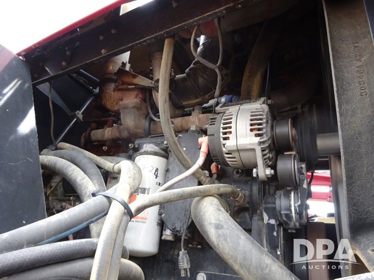 2011-case-ih-patriot-4420-image-84