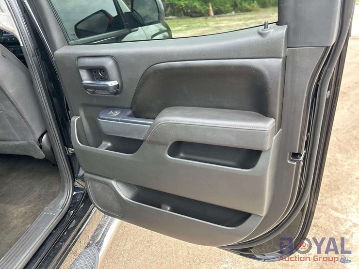 2017-chevrolet-silverado-1500-image-21
