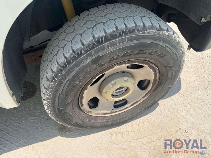 2008-ford-f350-image-32
