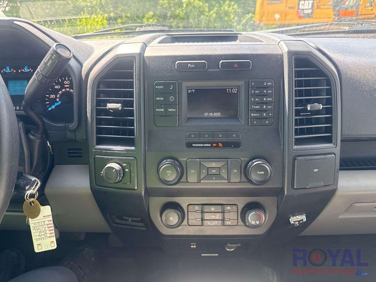 2016-ford-f150-image-16