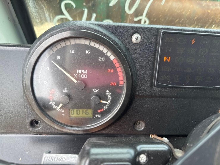 2016-mack-leu633-image-30