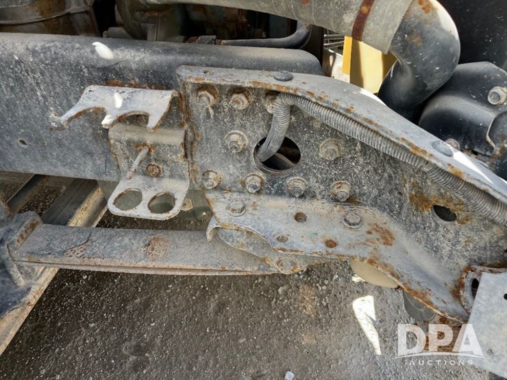 2009-freightliner-truck-(jn2397,-unit-277091)-image-74