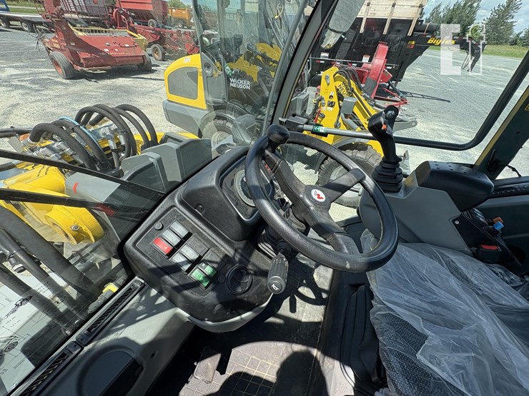2025-wacker-neuson-8085t-image-25