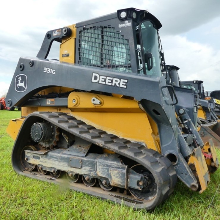 DEERE 331G