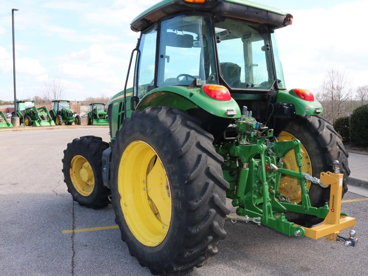 john-deere-6105e-image-2
