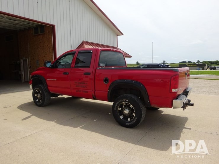 2004-dodge-ram-2500-image-15