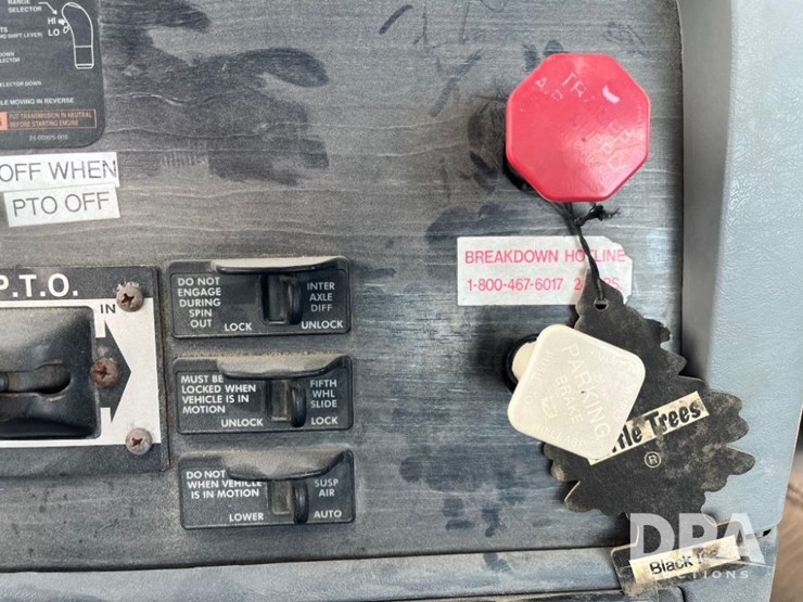 2009-freightliner-truck-(jn2397,-unit-277091)-image-63