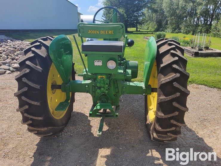 1952-john-deere-a-image-6