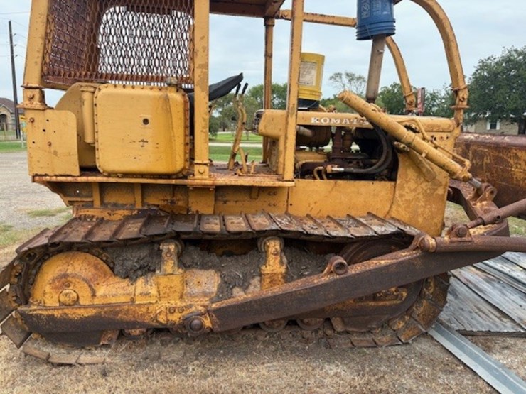 komatsu-d53a-15-image-2