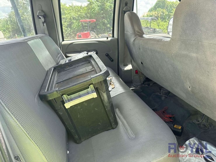 2002-ford-f350-image-26