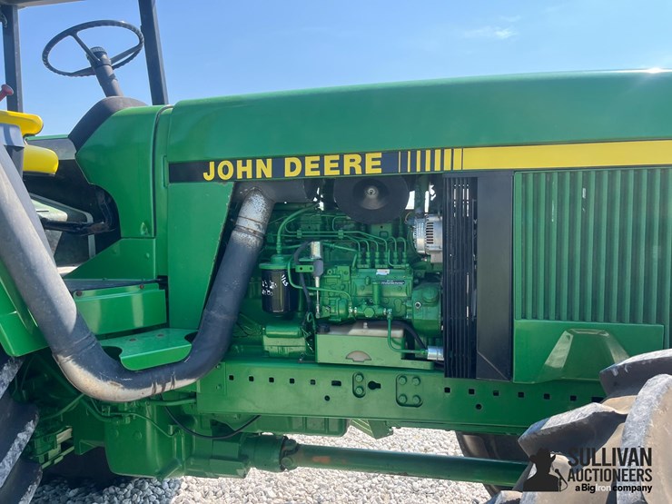 1994-john-deere-4560-image-15