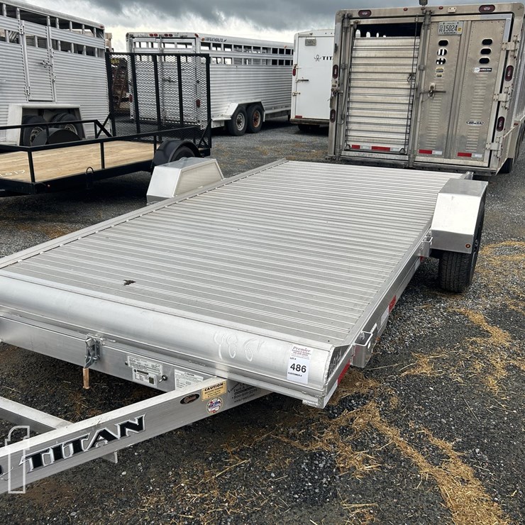 2022 TITAN TRAILER
