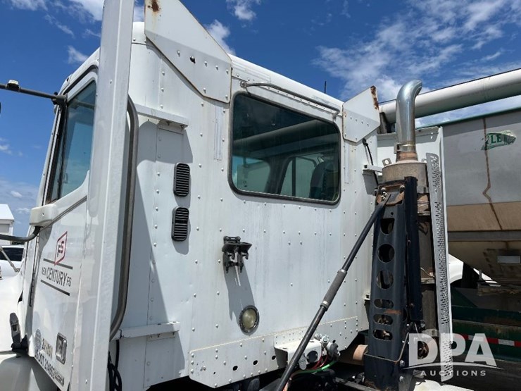 2009-freightliner-truck-(jn2397,-unit-277091)-image-44