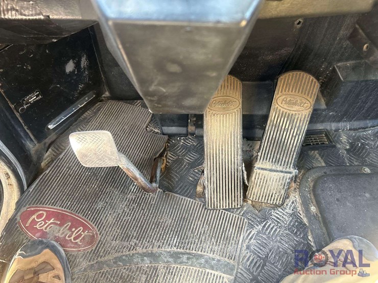 1991-peterbilt-378-t/a-dump-truck-image-16