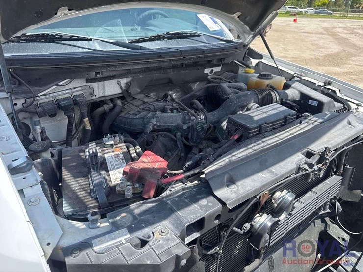 2014-ford-f150-xl-image-8