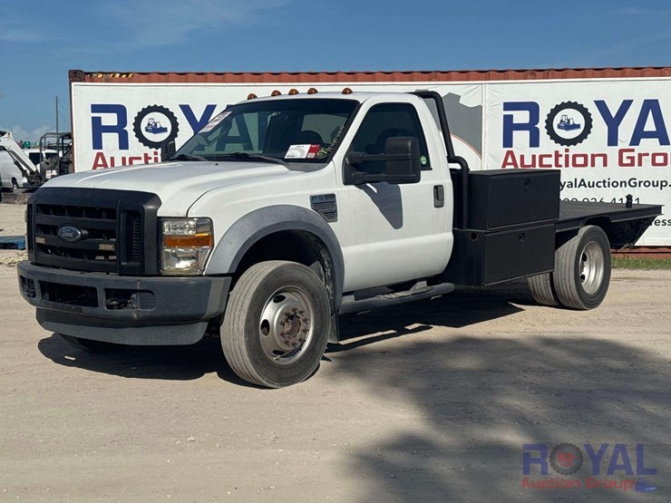 2009-ford-f550-image-1