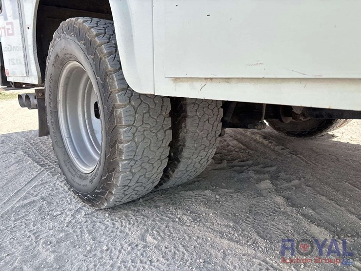 2019-ford-f350-image-17