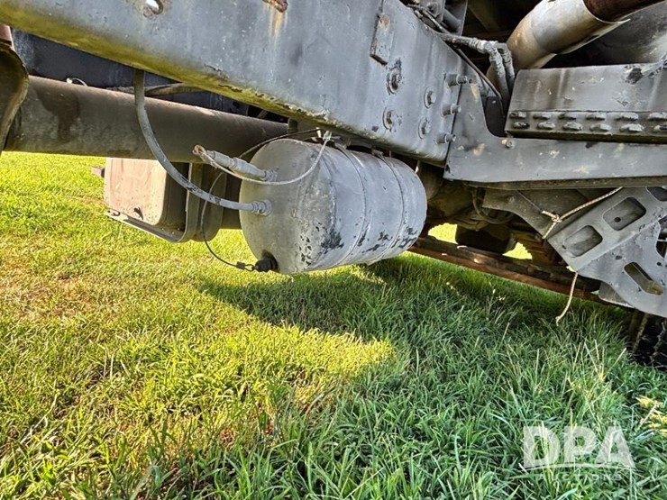 2000-sterling-dry-tender-truck-(gp11245,-unit-123831)-image-53