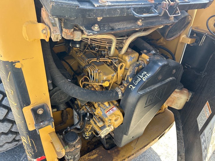 caterpillar-216-image-10