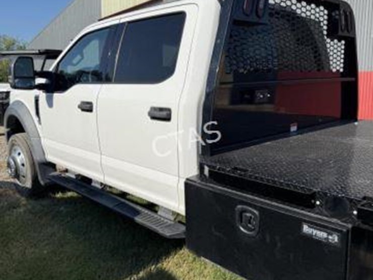 2019-ford-f550-image-8