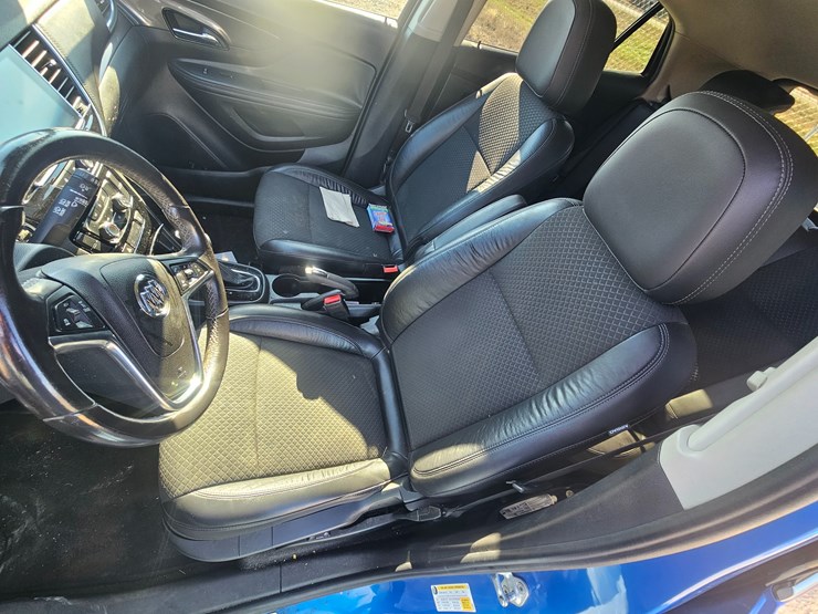 2017-buick-encore-image-24