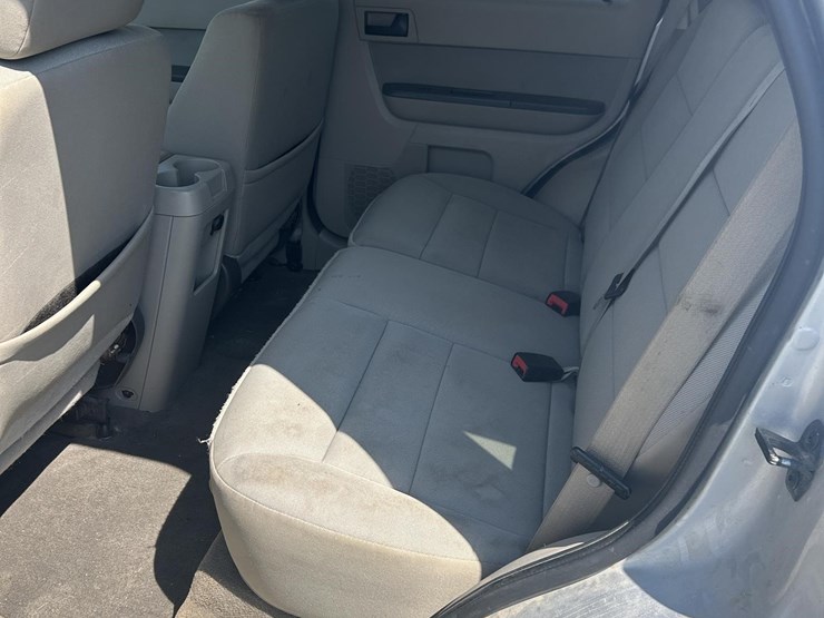 2011-ford-escape-xlt-image-13