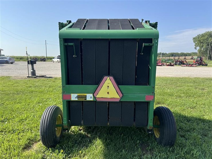 1990-john-deere-335-image-6