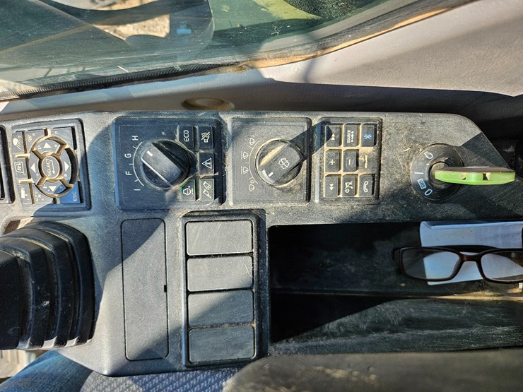 2018-volvo-ec160el-image-68