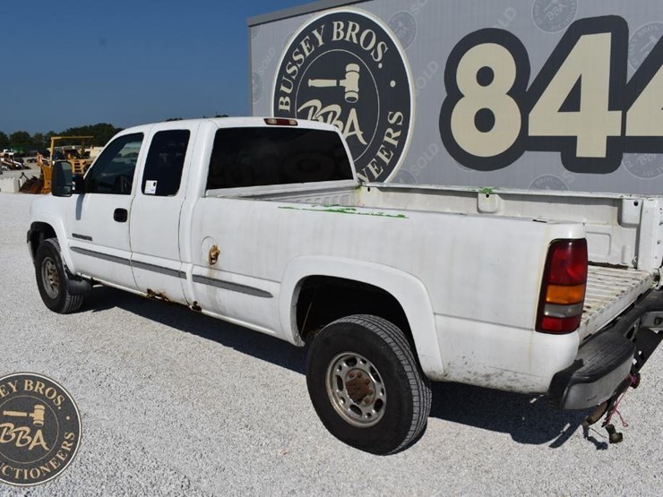 2002-gmc-sierra-2500hd-image-6