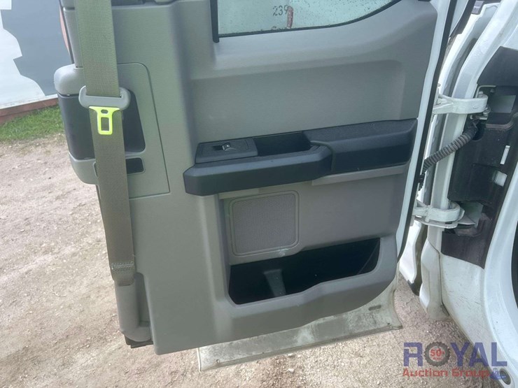 2016-ford-f150-image-23