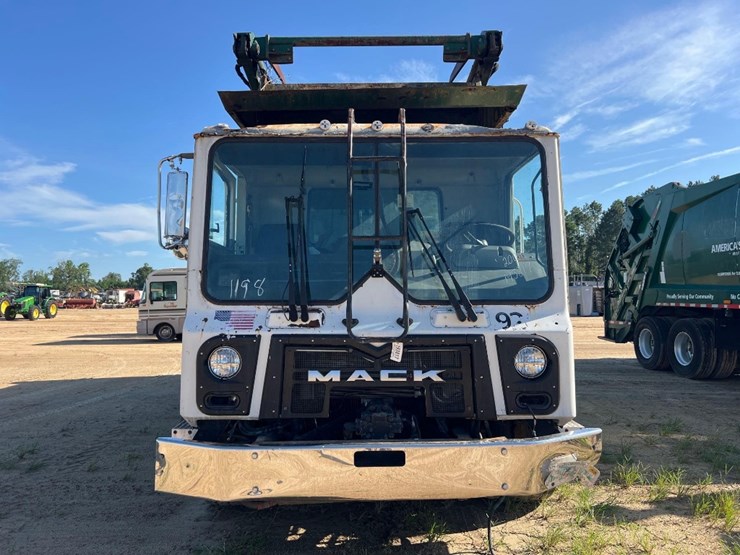 2009-mack-mru613-image-6