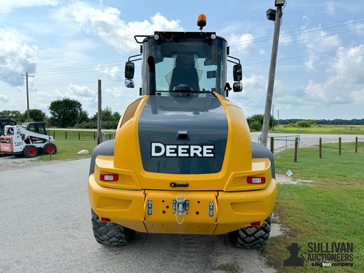 2019-deere-344l-image-6