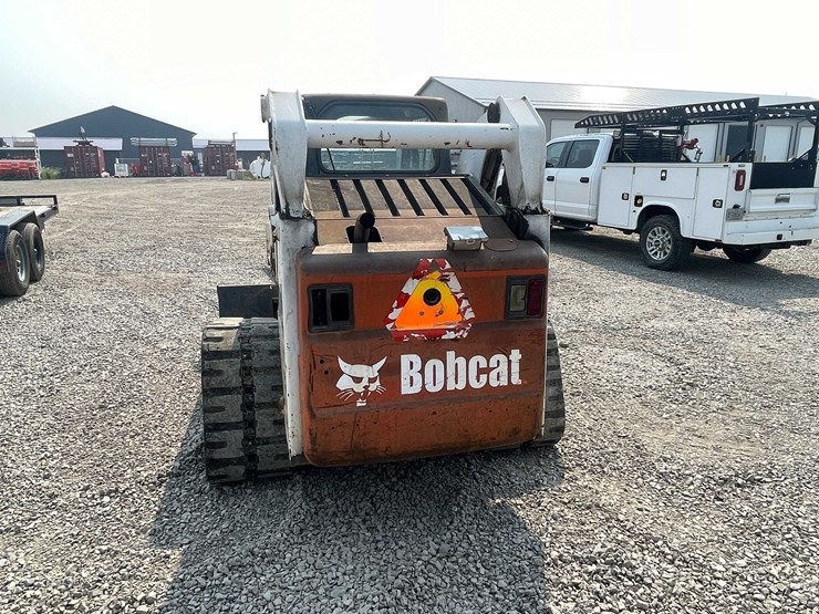 bobcat-t300-image-4