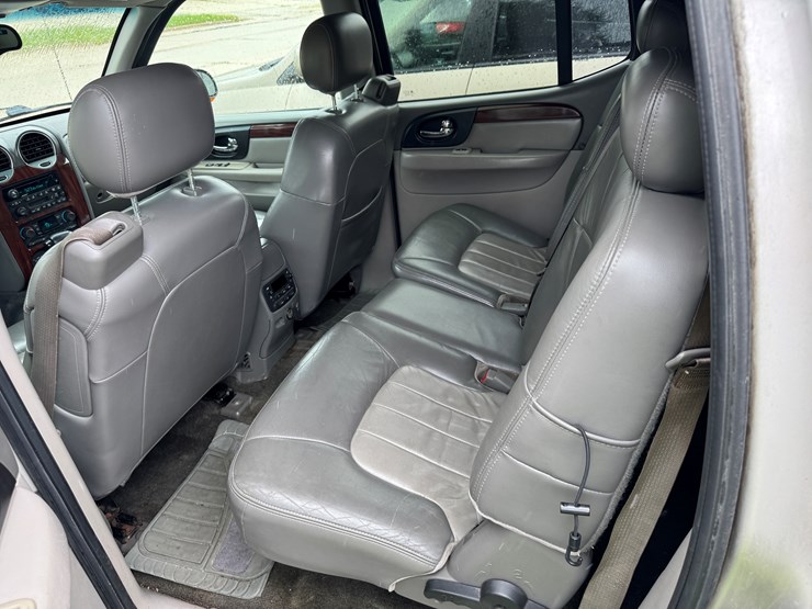 2004-gmc-envoy-image-20