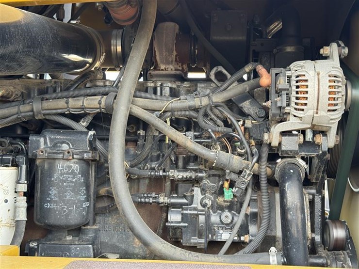 2005-john-deere-100-image-29