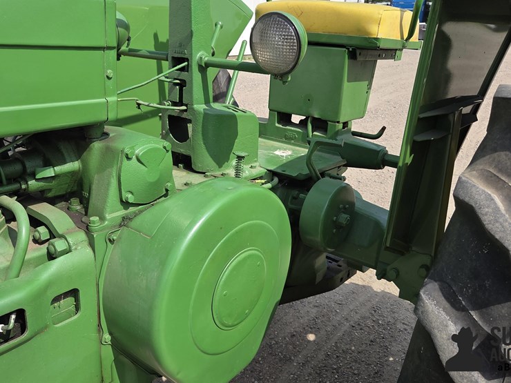 john-deere-b-image-20