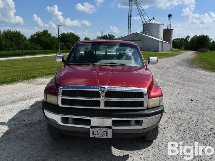 1997-dodge-ram-2500-image-2