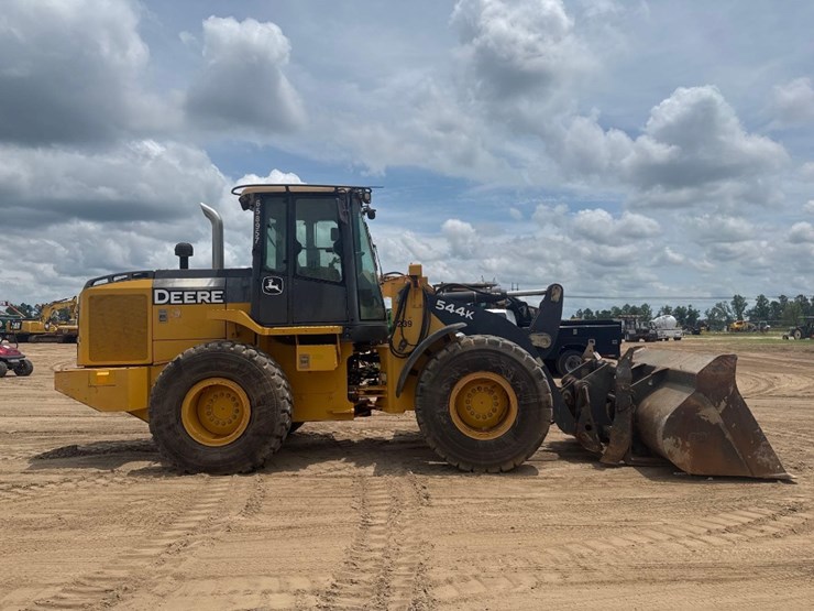 2014-deere-544k-image-5