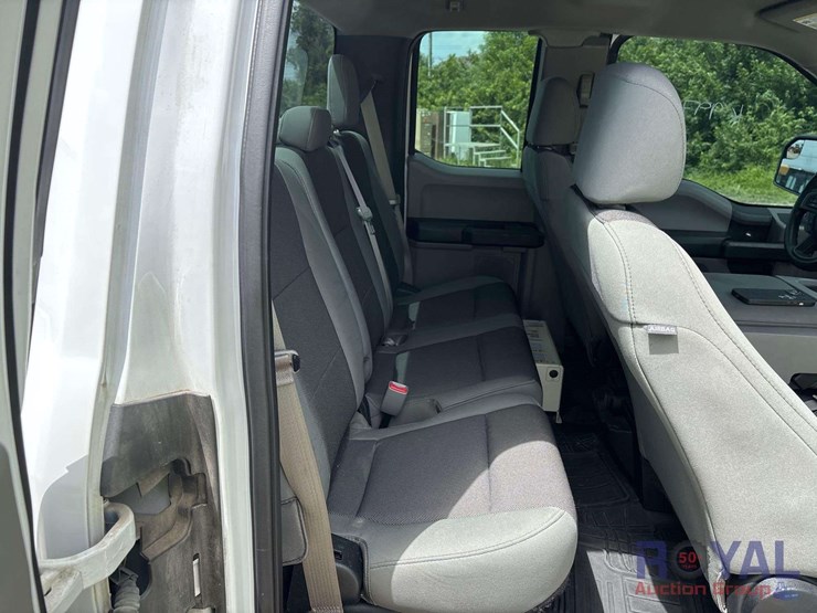 2017-ford-f150-image-21