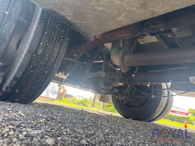 2017-ford-f550-image-42