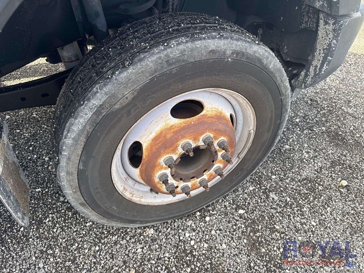 2017-ford-f550-image-44