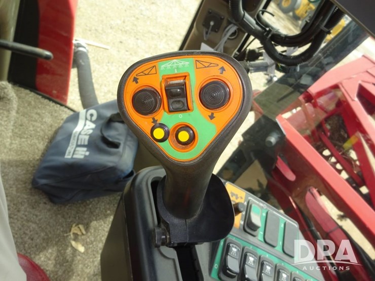 2015-case-ih-patriot-4440-image-105
