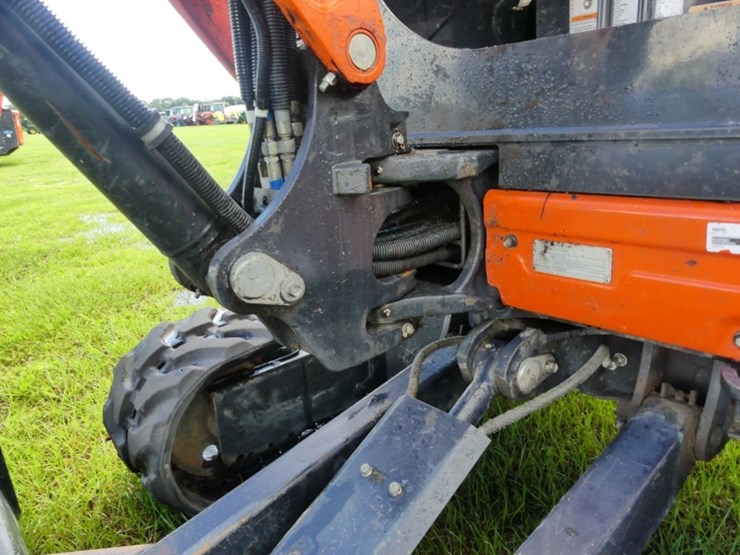 2023-kubota-u27-4-image-10