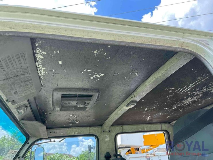 2007-gmc-w4500-image-17