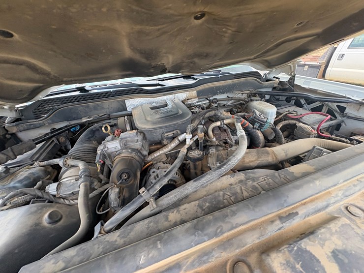 2015-chevrolet-silverado-3500-image-14