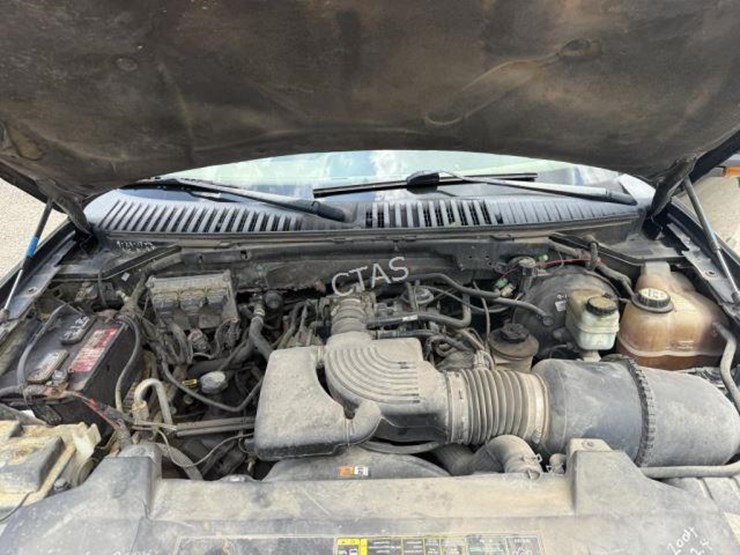 2004-ford-expedition-image-12